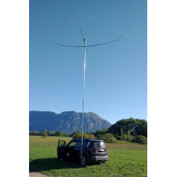 MTC815530 supportant une antenne de radiocommunications.